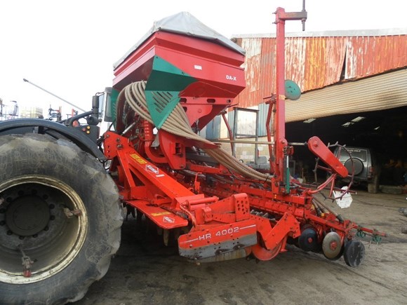 4 metrer Combination With kuhn HR 4002 And Accord ADX Disked drill Very good condition